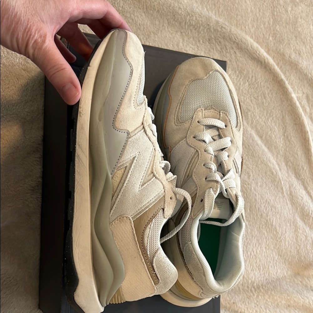 New Balance Unisex Running Shoes - M5740GRM - Picture 5 of 11